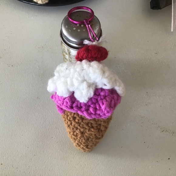 Crochet Keychains - Picture 2 of 7